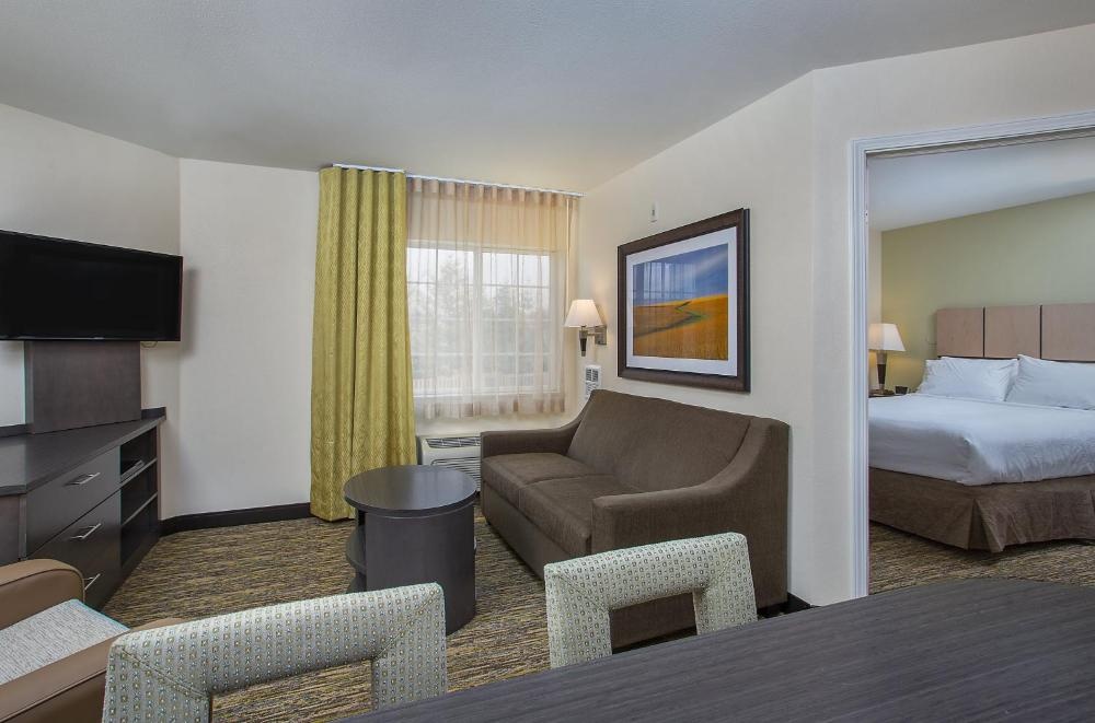 Candlewood Suites Bowling Green by IHG