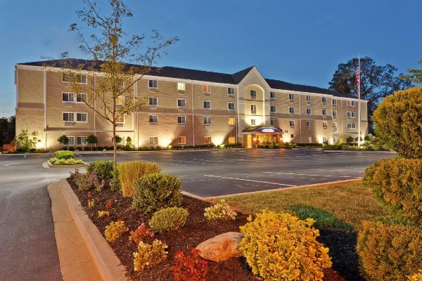 Candlewood Suites Bowling Green by IHG image 1